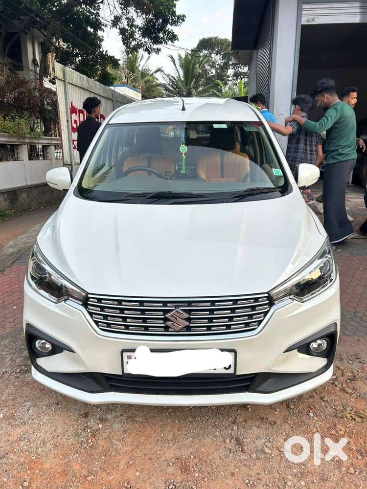 Maruti Ertiga Zxi Petrol Automatic Smart Hybrid