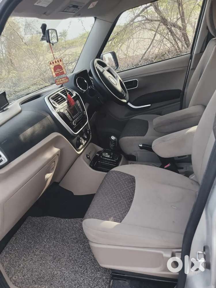 Mahindra Tuv 300 2017 Diesel Good Condition