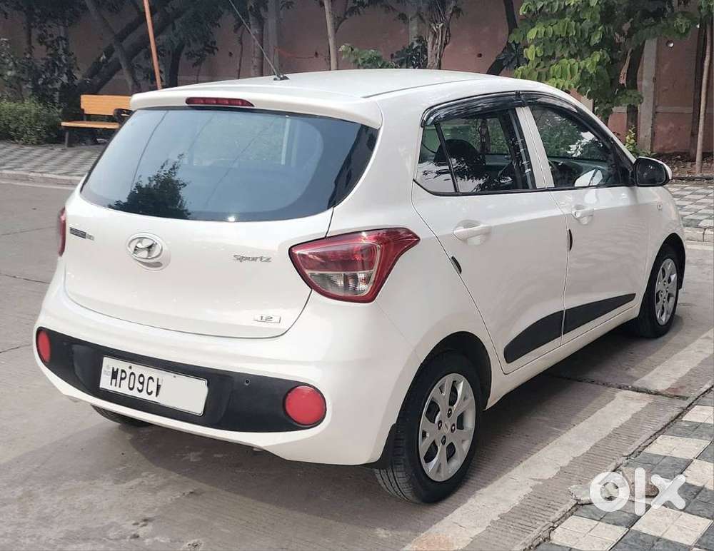 Hyundai Grand I10 Sportz 1.2 Kappa Vtvt, 2017, Petrol