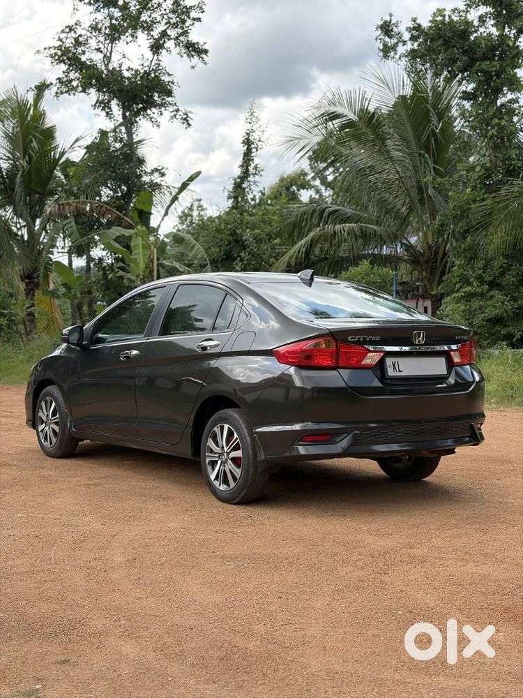 Honda City I-vtec V, 2018, Petrol