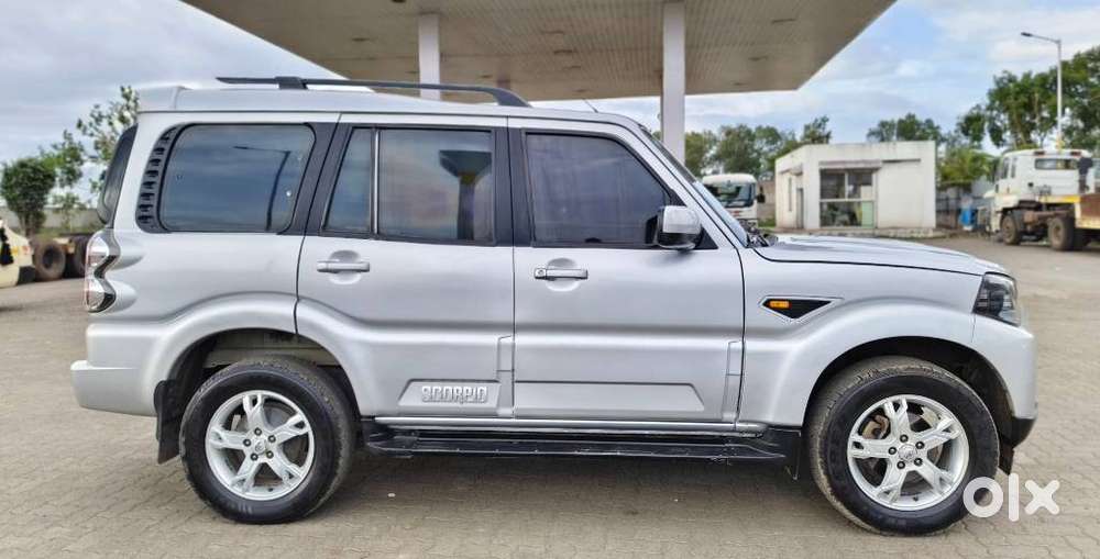Mahindra Scorpio S10, 2016, Diesel