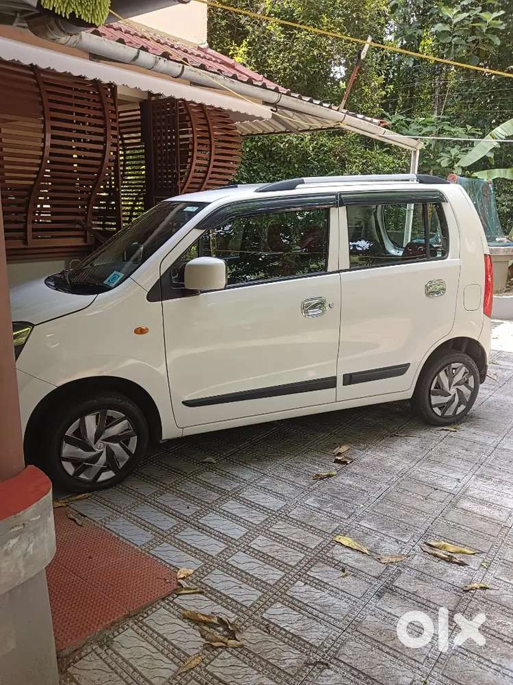 Maruti Suzuki Wagon R 2016 Petrol 26700 Km Driven Amt