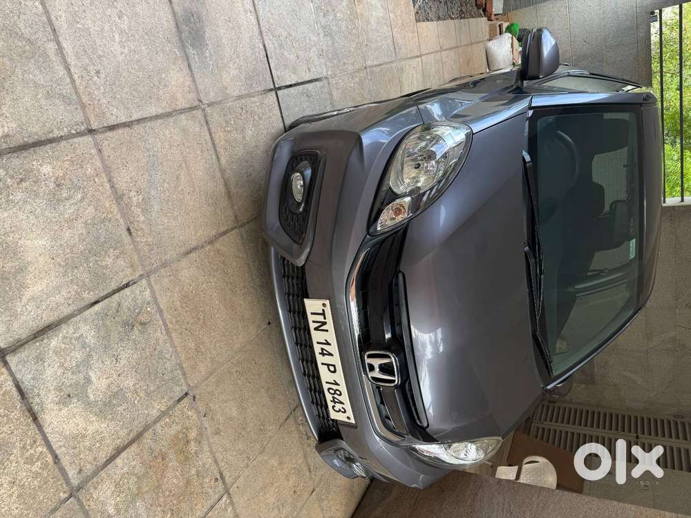Self Driven , Sparigly Run And Well Maintained Thru Capital Honda