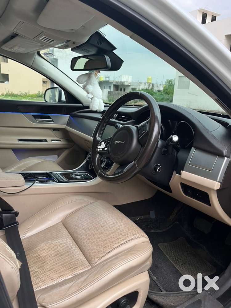 Jaguar Xf Diesel 2017