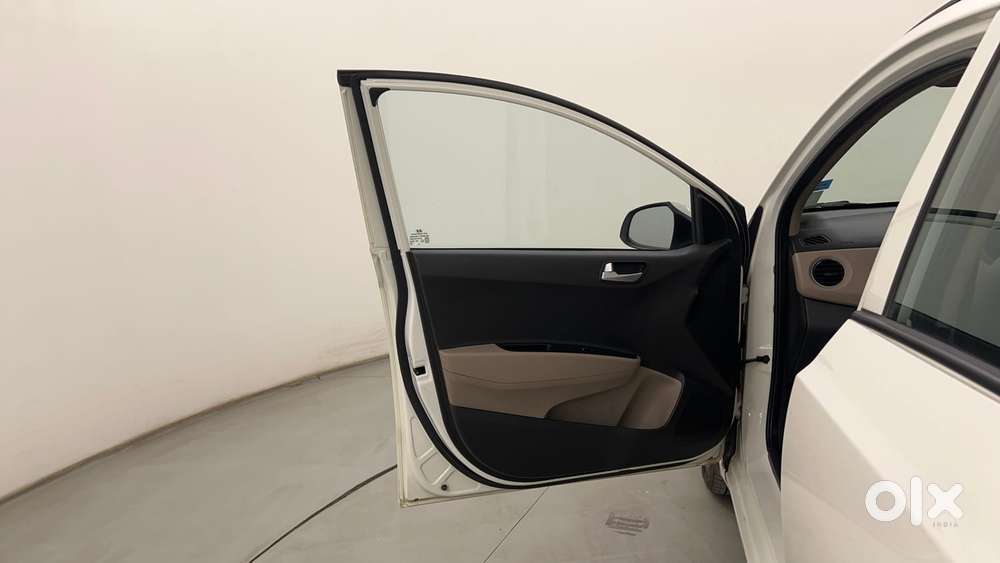 Hyundai Grand I10 [ ] 1.2 Kappa Vtvt Sportz At, 2018, Petrol