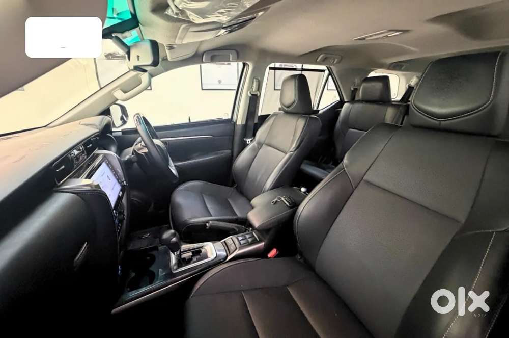 Toyota Fortuner 4x2 At 2.7 Petrol, 2022, Petrol