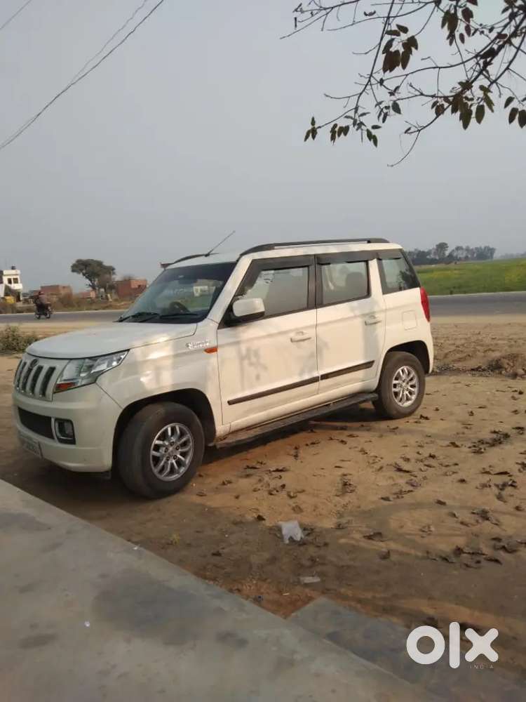 Mahindra Tuv 300 T 8 2017 Diesel Good Condition