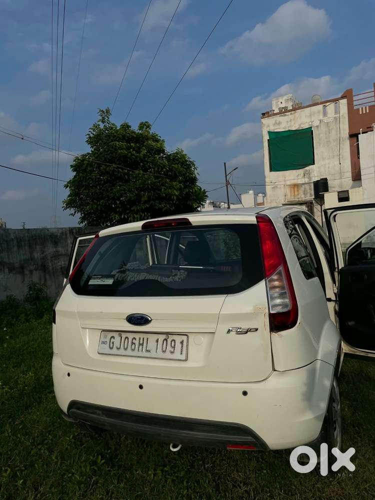 Ford Figo Petrol 2014