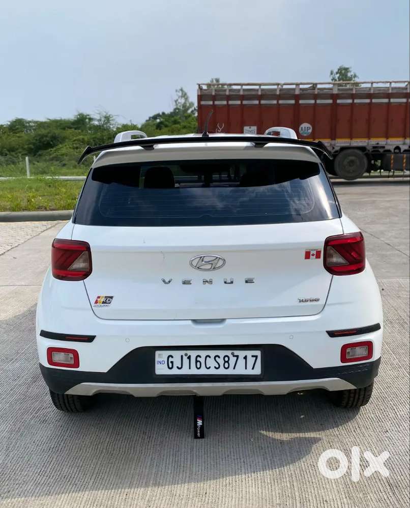 Venue Model 2021 Owner 1st Petrol Loan Available Top Condition