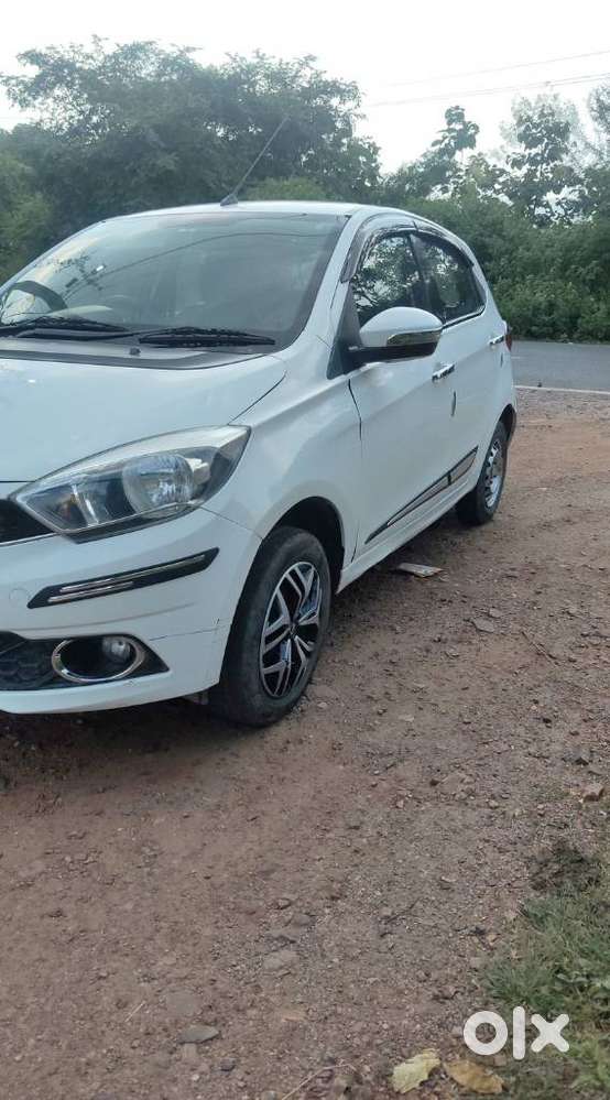 Tata Tiago 1.05 Revotorq Xz Plus Dualtone, 2019, Cng & Hybrids