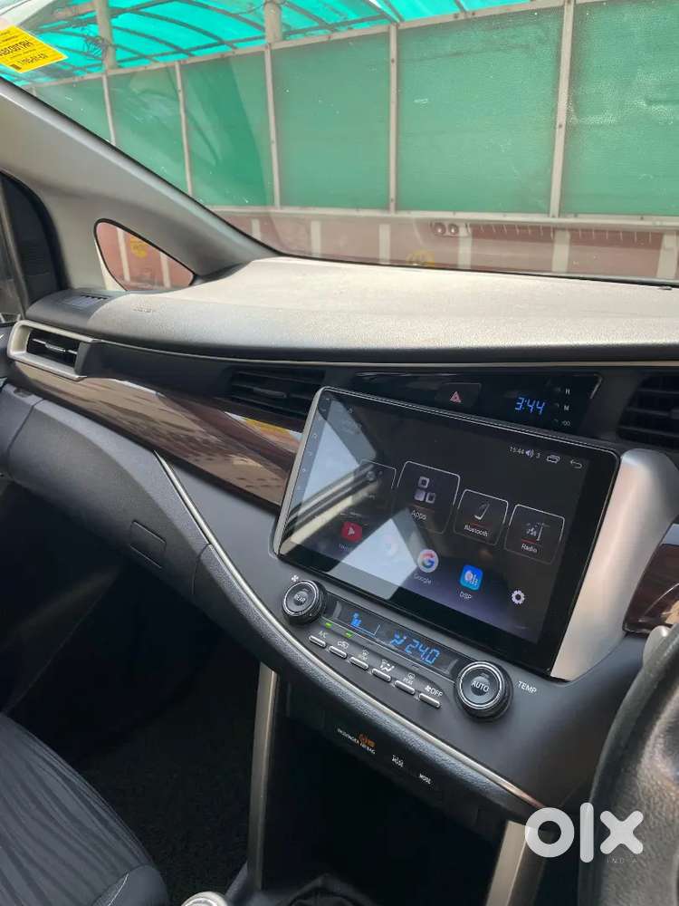 Toyota Innova Crysta 2017