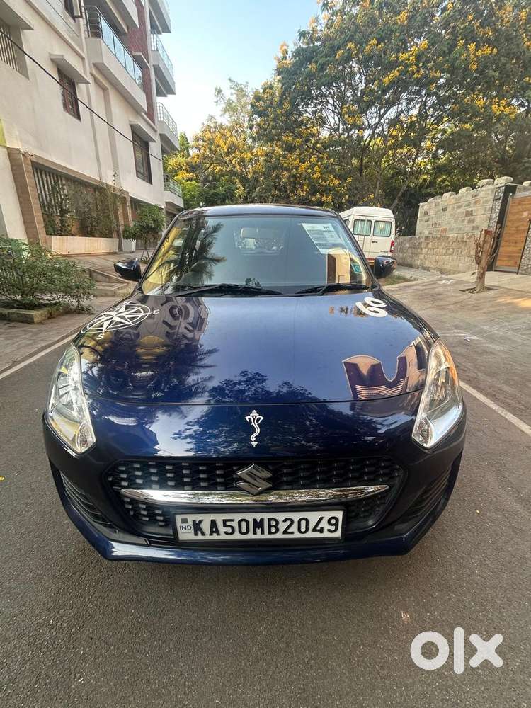 Maruti Suzuki Swift Vxi + Manual, 2022, Petrol