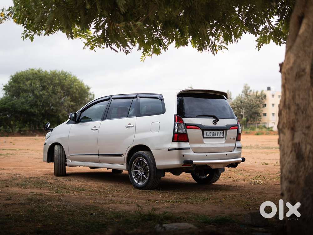 Toyota Innova Diesel 2015 Car