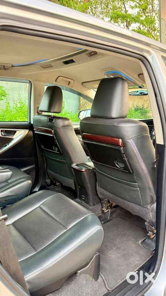 Toyota Innova Crysta [2020-ongoing] 2.4 Zx 7 Str, 2022, Diesel