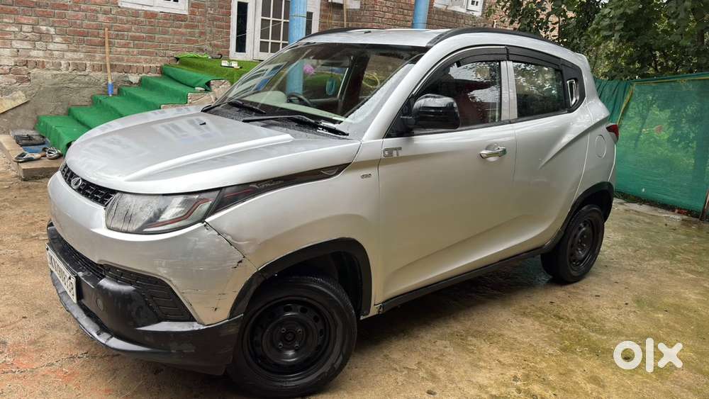 Mahindra Kuv 100 2017 Model