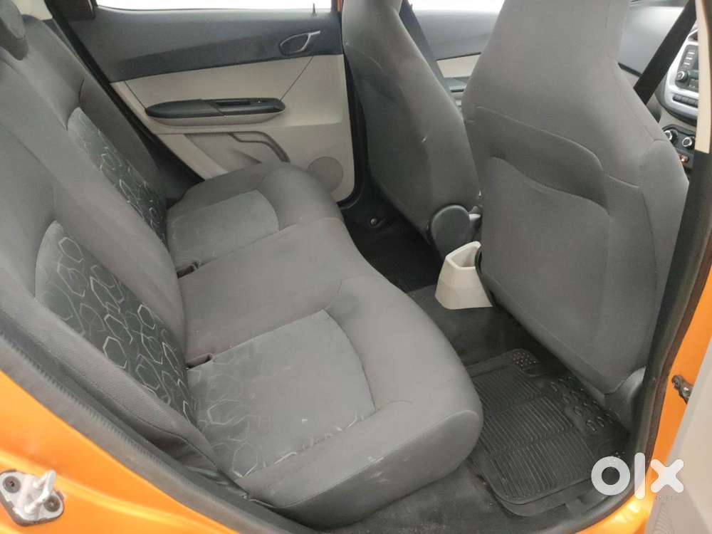 Tata Tiago 1.2 Revotron Xt, 2017, Petrol