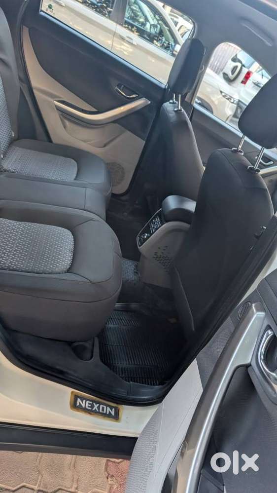 Tata Nexon 1.2 Revotron Xz Plus, 2018, Petrol