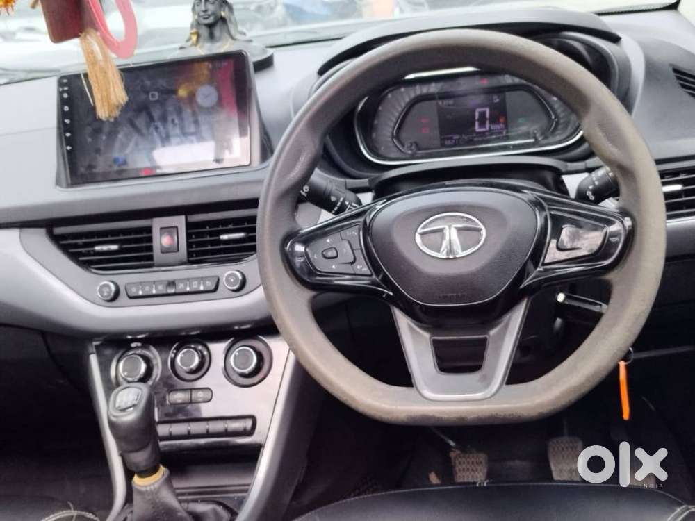 Tata Nexon 1.5 Revotorq Xm (s), 2021, Petrol