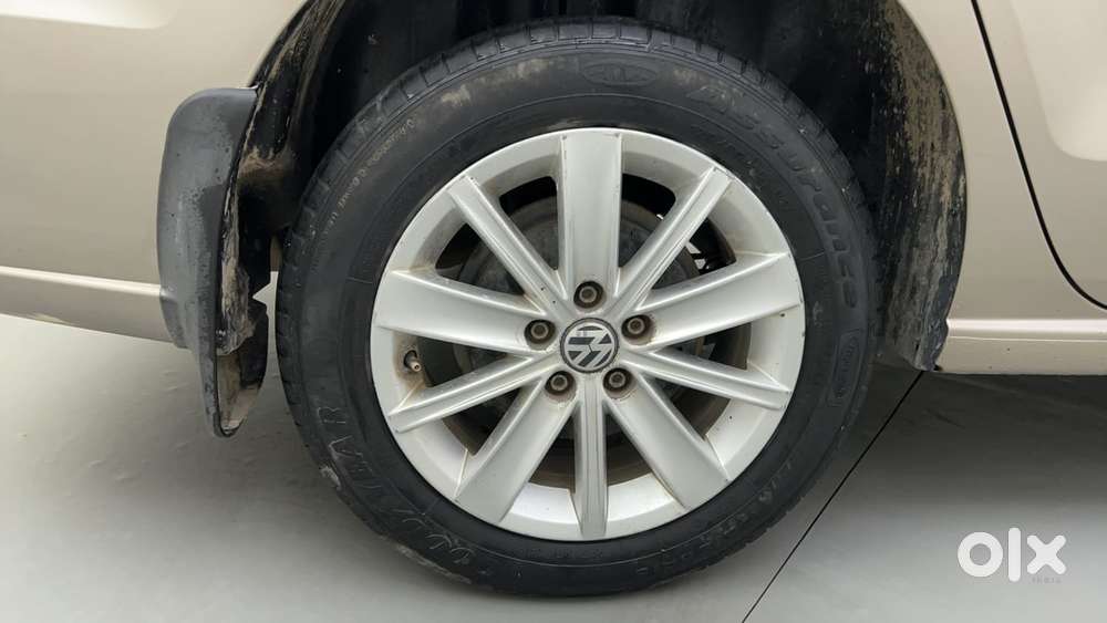 Volkswagen Vento 2013-2015 1.2 Tsi Highline At, 2016, Petrol