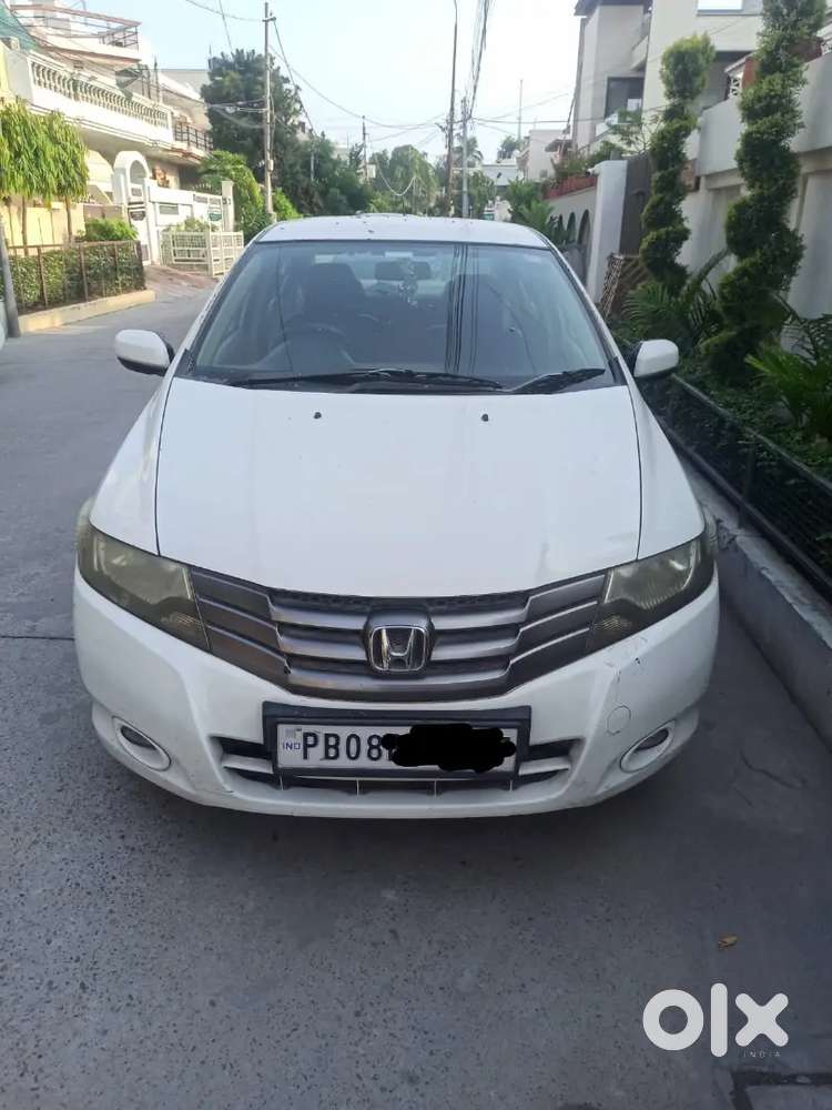 Doctor Driven 1st Owner Rc Pass 2031 Well Maintained Full Insurance
