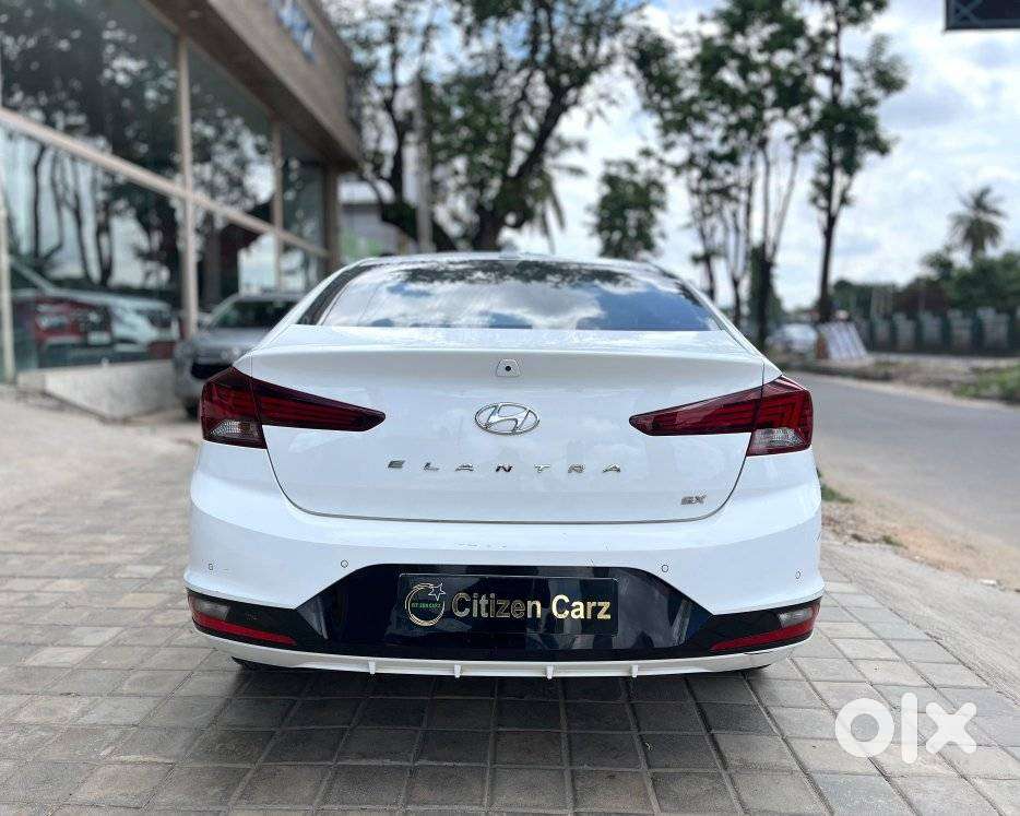 Hyundai Elantra Crdi Leather, 2021, Diesel