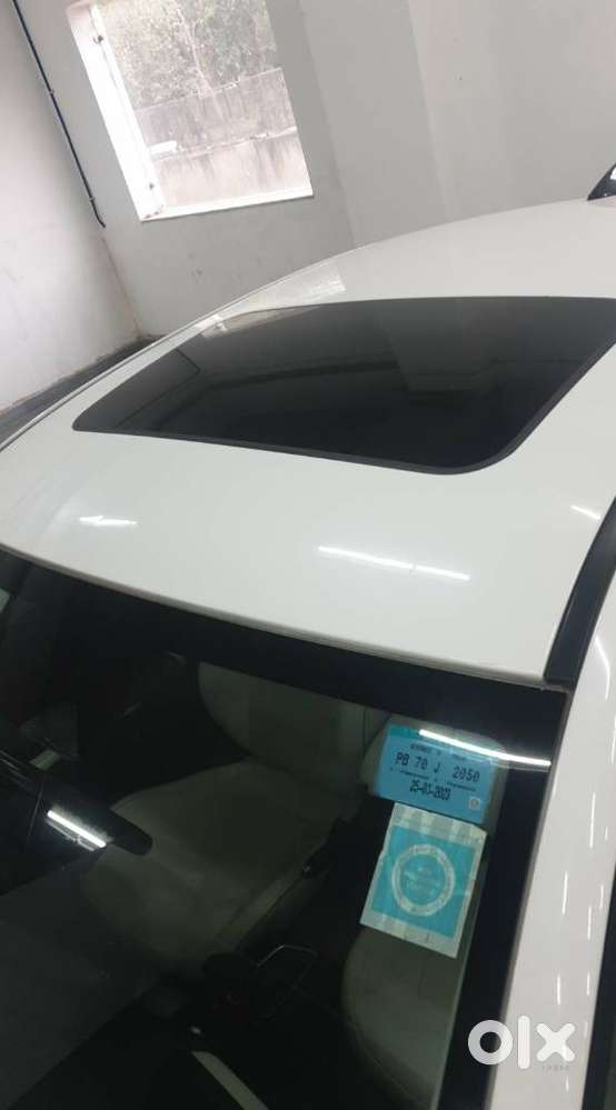 Hyundai Verna 1.5 Sx (o) Ivt, 2023, Petrol