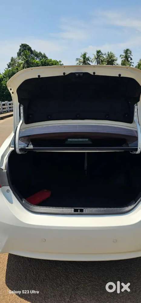 Toyota Corolla Altis 2014