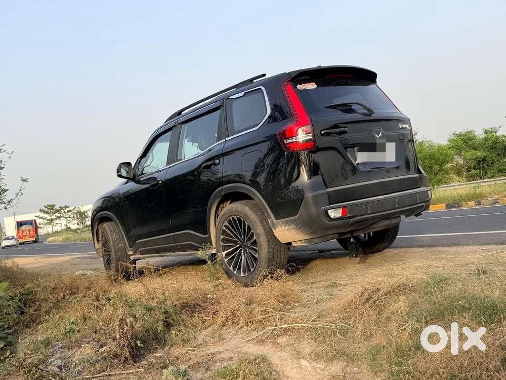 Mahindra Scorpio-n 2.0 Z4 Petrol Mt 7 Str, 2025, Diesel