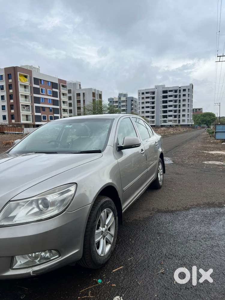 Skoda Laura Diesel 2012 Diesel  2nd Owner  Luxury Sedan