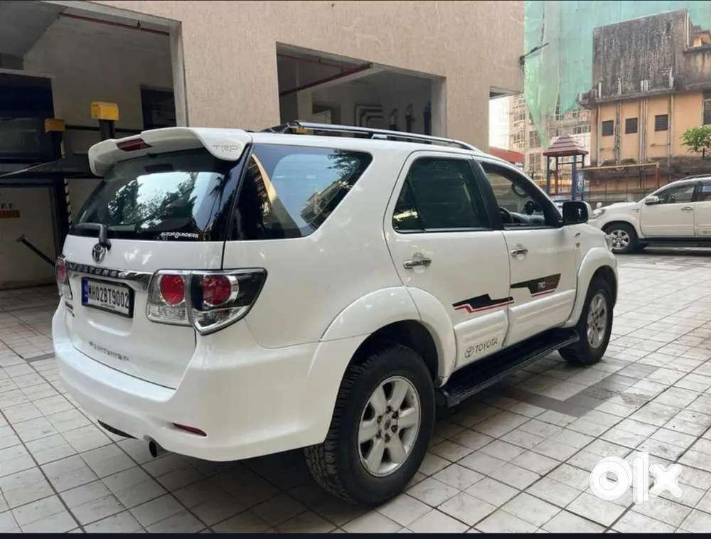 Toyota Fortuner 2010
