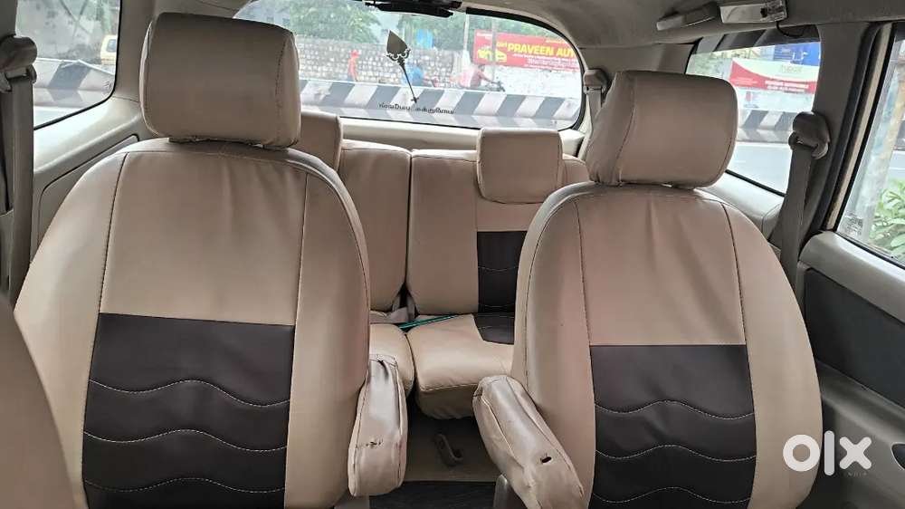 Toyota Innova 2.5 E 2010