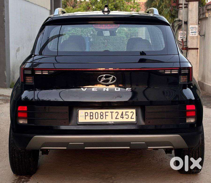 Hyundai Venue, 2025, Petrol