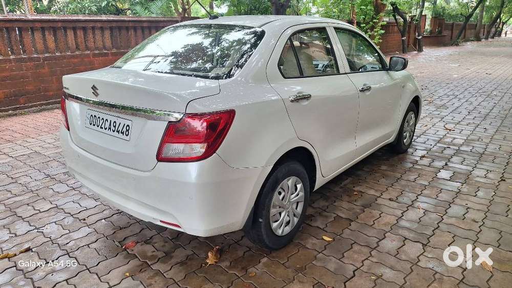 Maruti Suzuki Swift Dzire 1.3 Lxi, 2022, Petrol