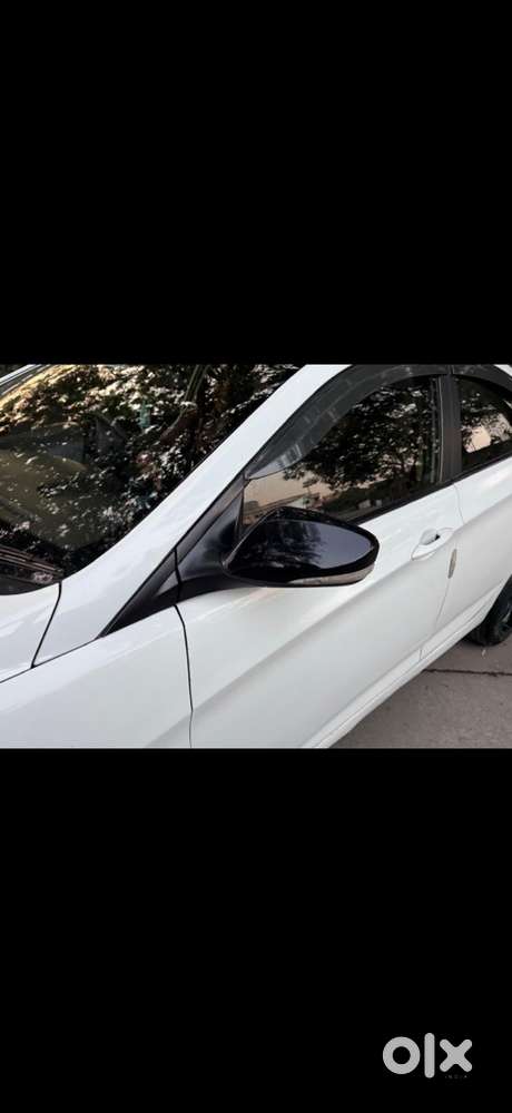 2011 Hyundai Fluidic Verna