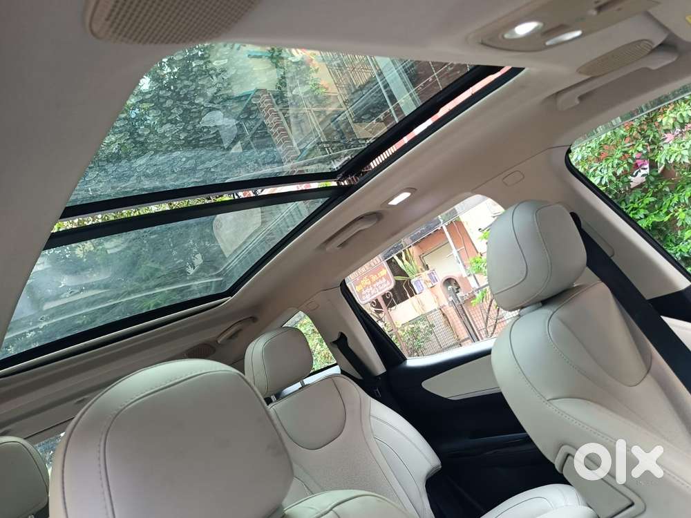 Mahindra Xuv700 2.2 Ax 7 Diesel At Luxury Pack Str Awd, 2021, Diesel