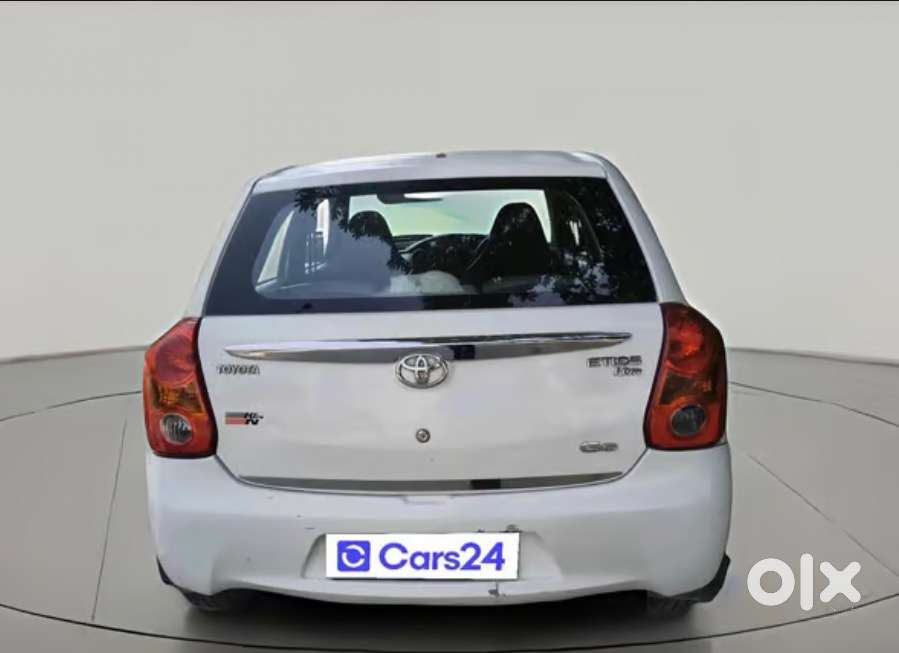 Toyota Etios Liva 2012