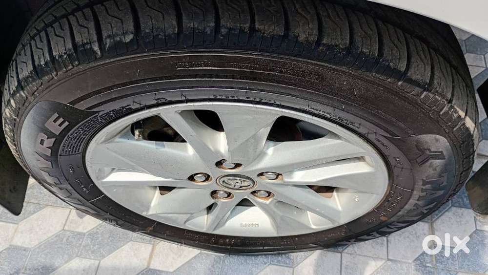 Toyota Innova Crysta 2.4 G Mt 7 Str, 2019, Diesel