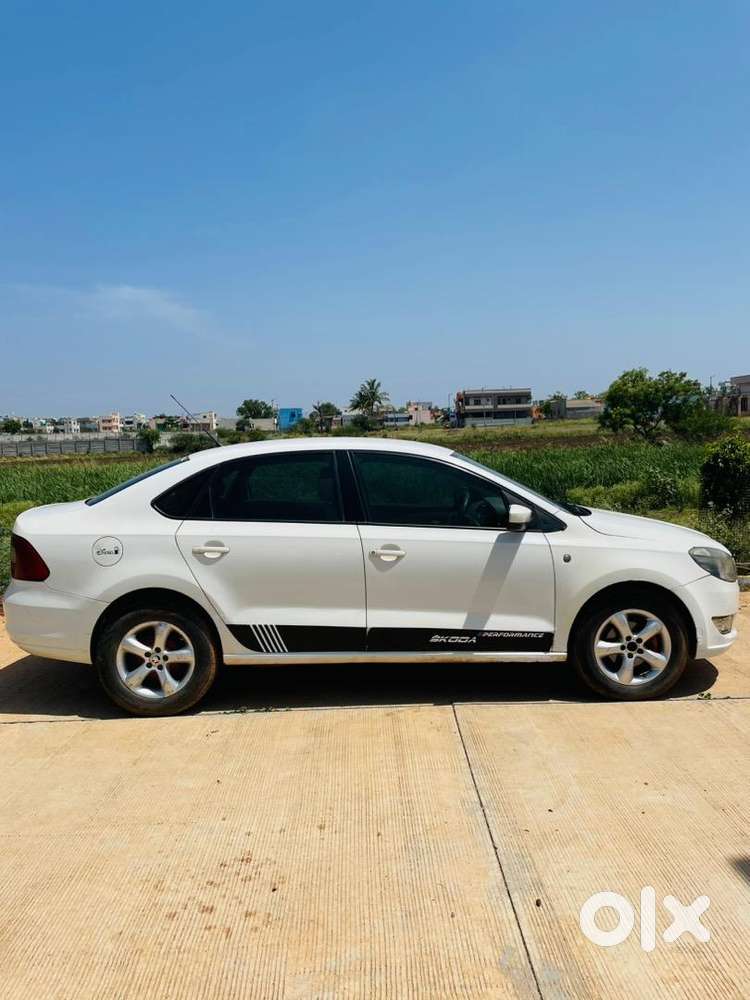 Skoda Rapid 2013 Diesel Well Maintained