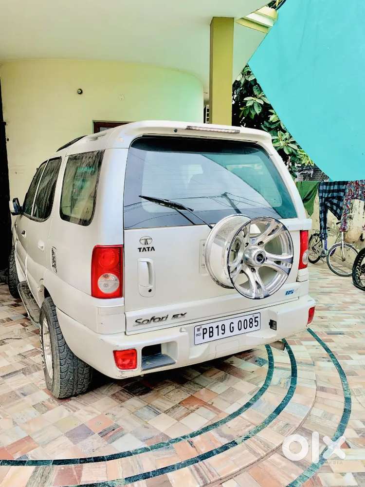 Tata Safari Ev 2011