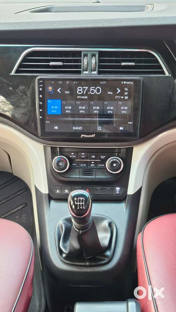Mahindra Marazzo M6, 2021, Diesel