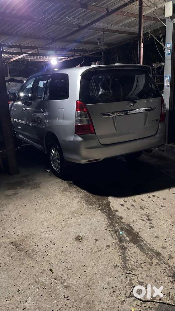 Toyota Innova 2013- Brand New Condition - Chandigarh Regd
