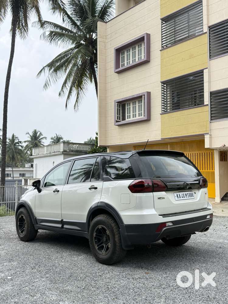 Tata Hexa 2.2 Xe 4x2 7 Str, 2017, Diesel