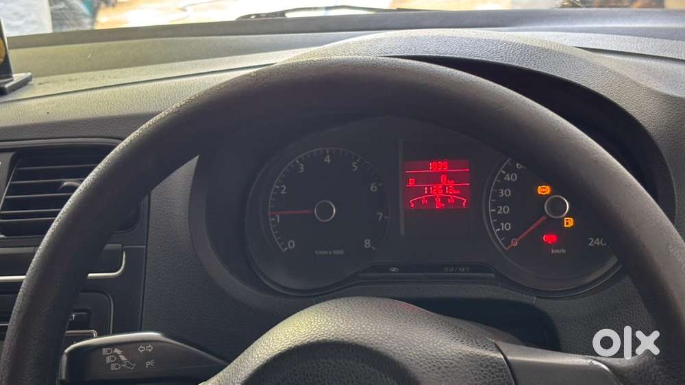 Volkswagen Polo Petrol 2011