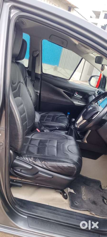 Toyota Innova Crysta 2.4 V 7 Str, 2016, Diesel