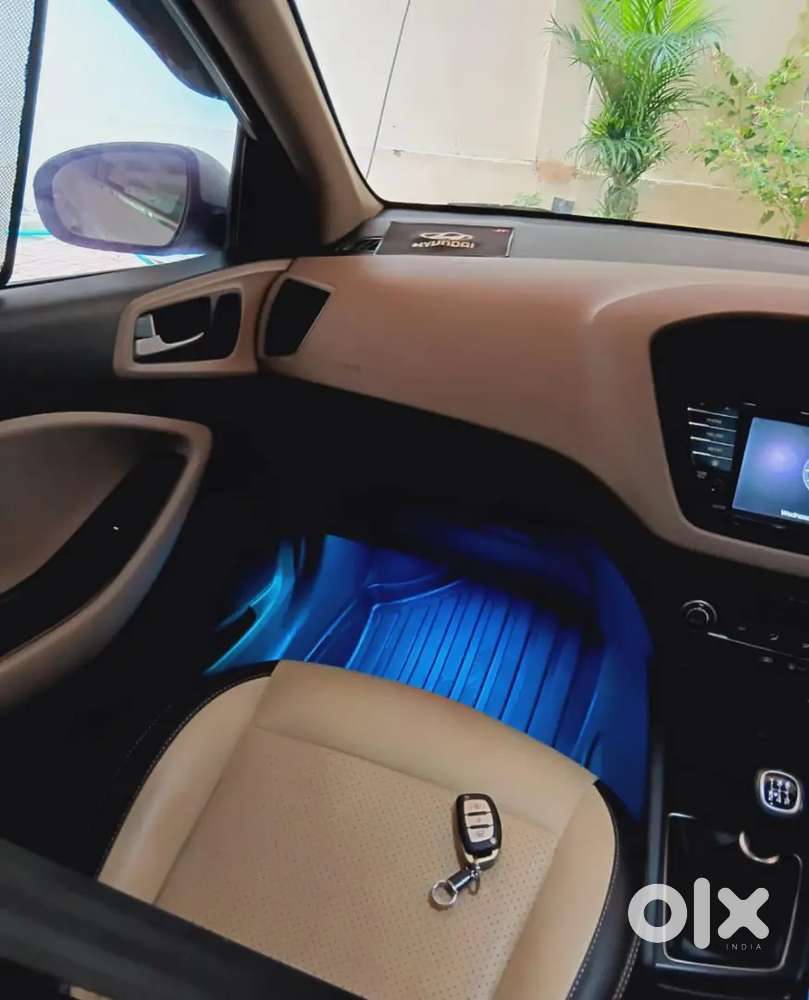 Top End Model Having All Features Push Start,keyless Entry Etc Etc