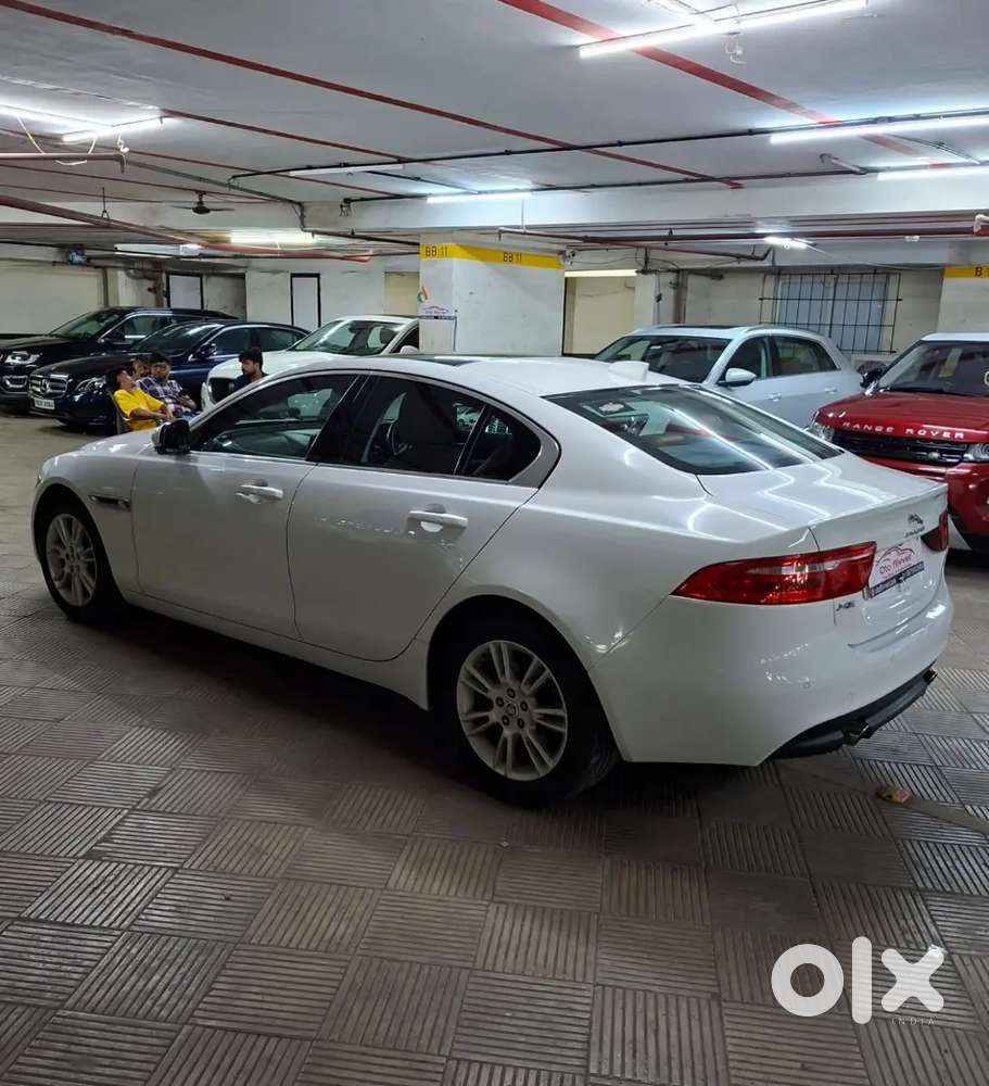 Jaguar Xe 2019 Portfolio Petrol