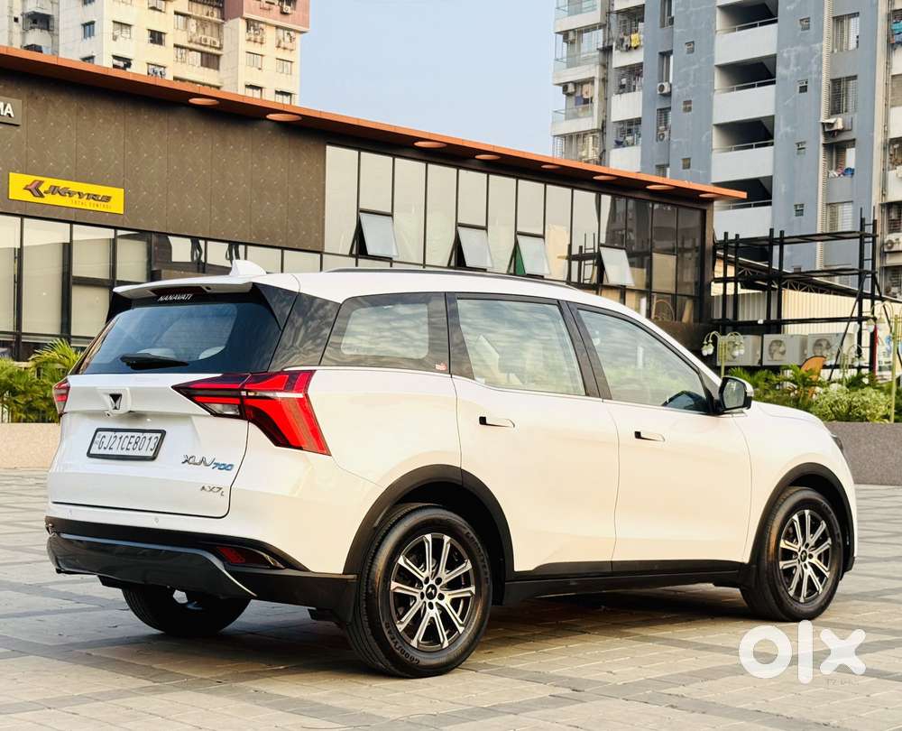 Mahindra Xuv700 2.2 Ax 7 Diesel At Luxury Pack Str Awd, 2025, Diesel