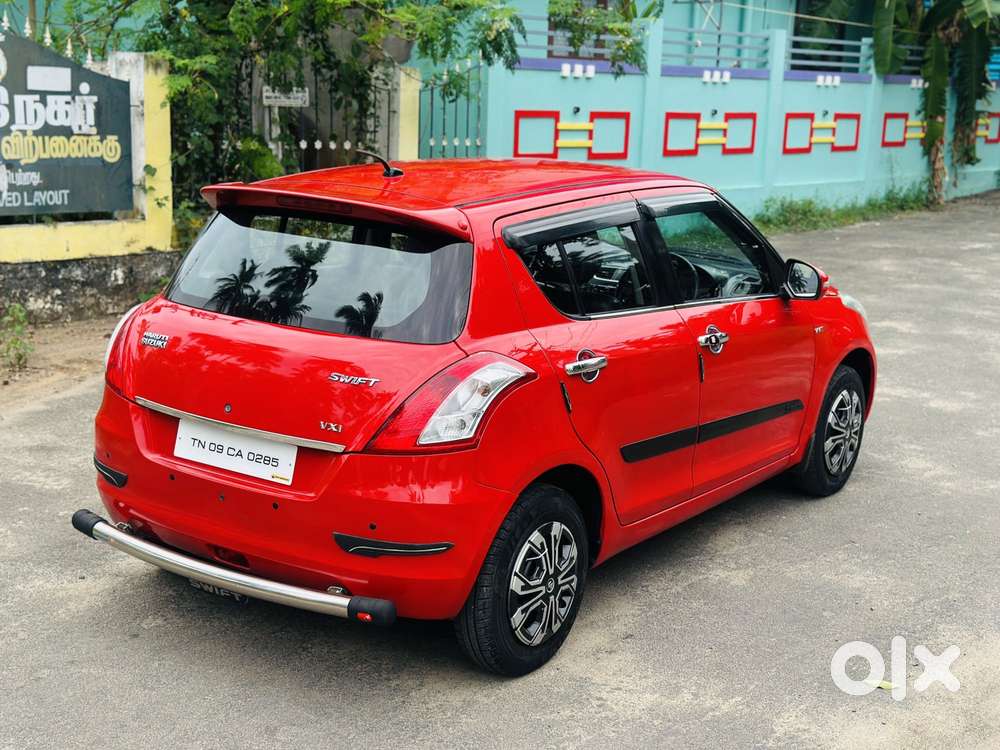 Maruti Suzuki Swift Vxi Abs Bsiv, 2015, Petrol