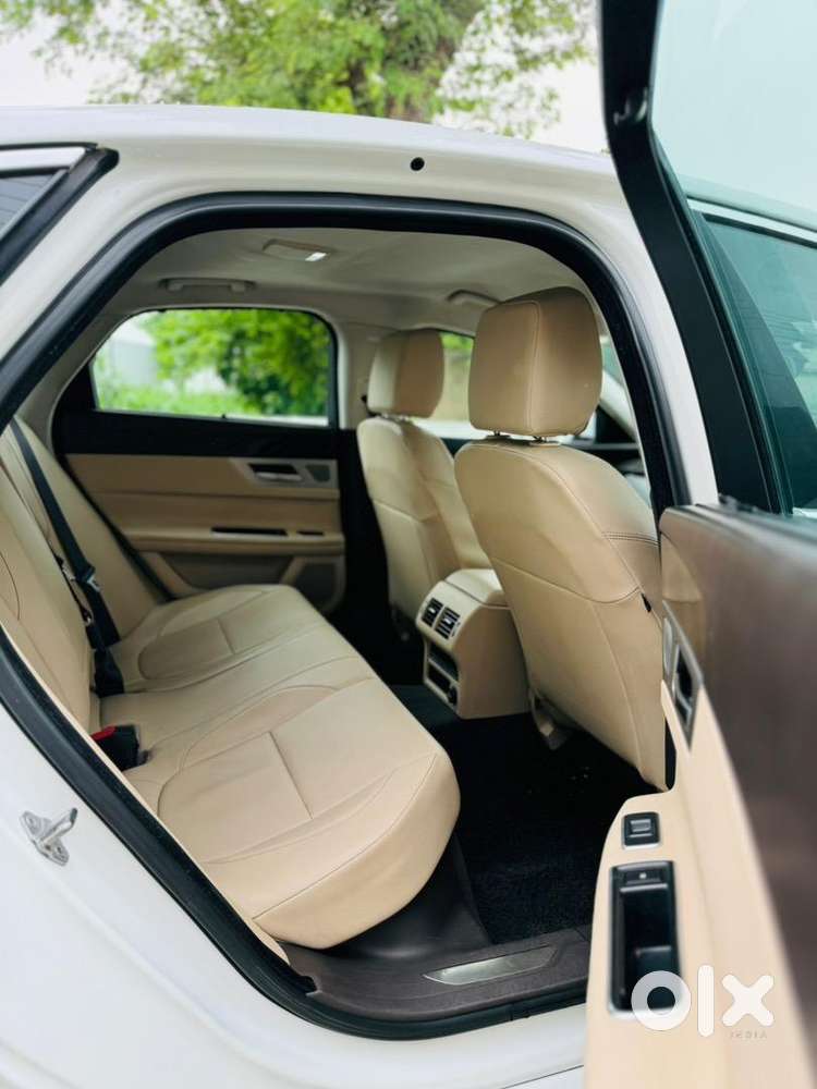 Jaguar Xf Automatic Diesel 2017