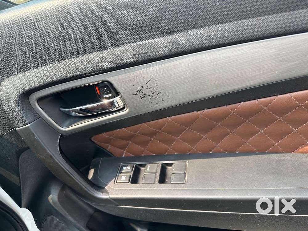 Maruti Suzuki Brezza Zdi+ Amt, 2019, Diesel